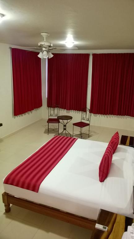 Auto Hotel Paraiso Inn Palenque Kamer foto