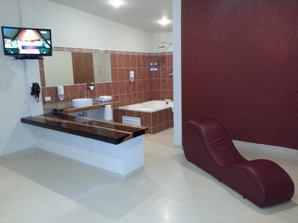 Auto Hotel Paraiso Inn Palenque Kamer foto