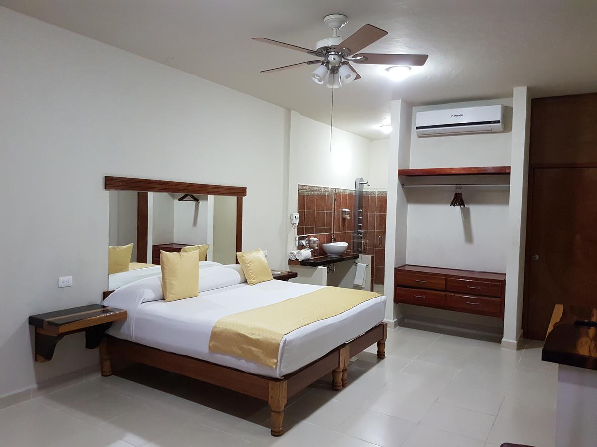 Auto Hotel Paraiso Inn Palenque Buitenkant foto